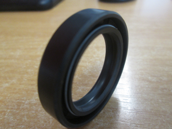 Metric Oil Seal Double Lipped Double Sprung 45mm x 62mm x 11